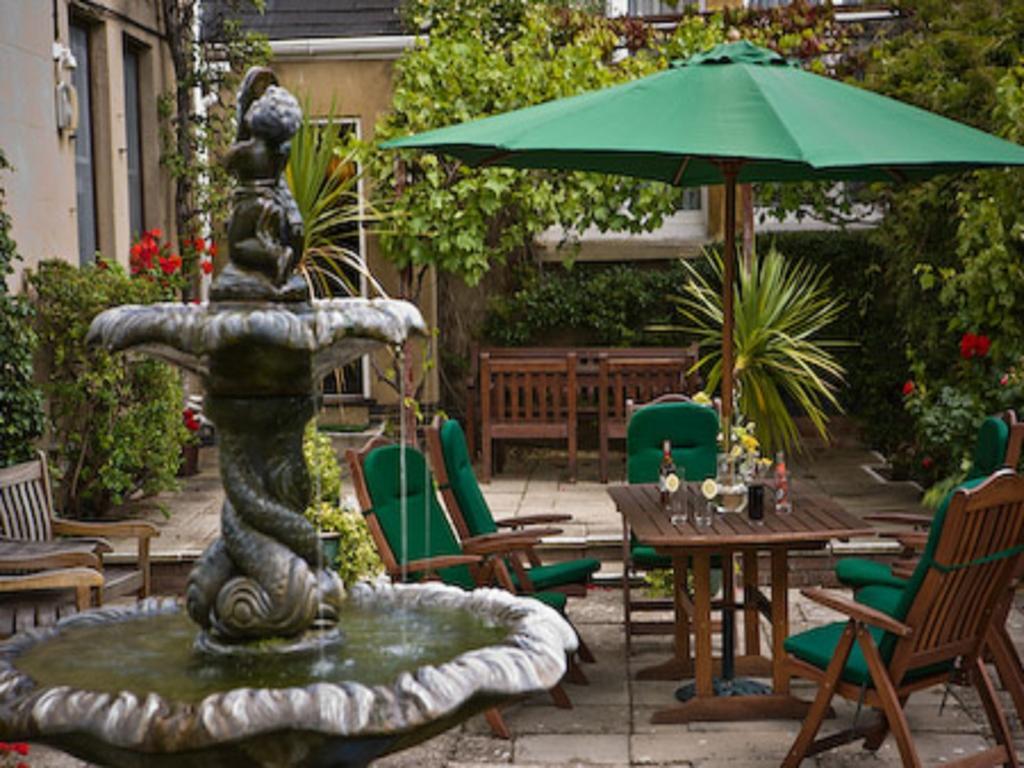 The Wyastone Hotel Cheltenham Esterno foto